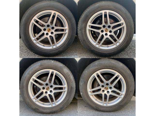 マカン マカン　フルセグＴＶ　黒革シート　パワーシート　　純正ナビ　バックカメラ　Ｂｌｕｅｔｏｏｔｈ　ＥＴＣ　シートヒーター　パワーバックドア　スポーツモード　社外フロアマット　パドルシフト（29枚目）