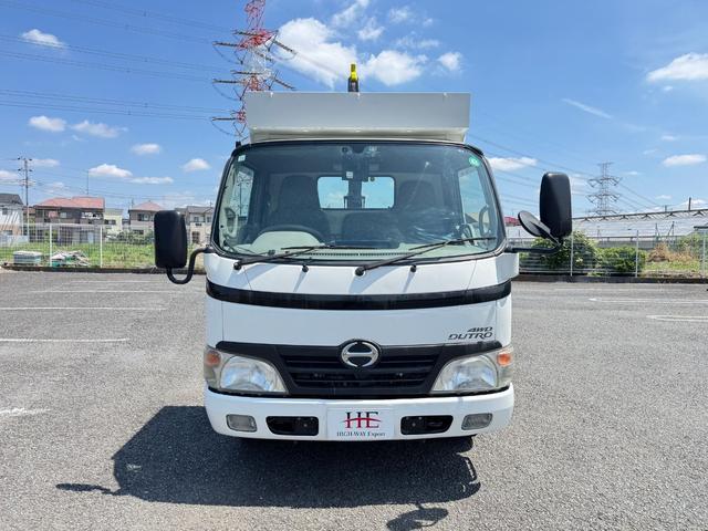 デュトロ 　新明和ＣＣＡ２２－１１　アームロール　２ｔ　ＭＴ５　４ＷＤ　バックカメラ　Ｒ８．５まで車検あり　ＮＯｘ．ＰＭ適合車（18枚目）