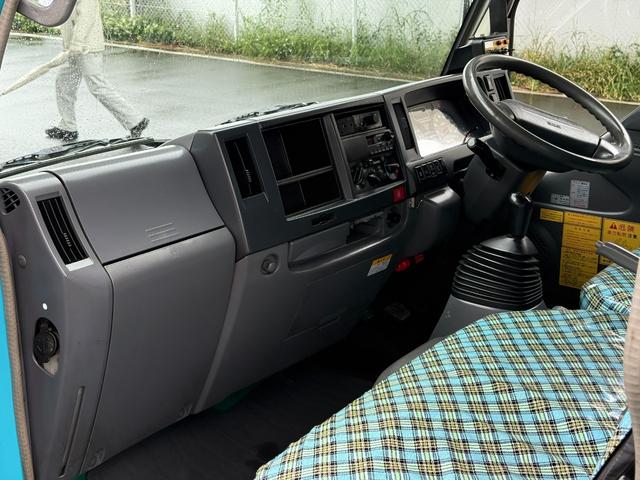 エルフトラック 　パッカー車★プレスパッカー車★Ｈ．２０年★２Ｔ★４．１立米★ＭＴ６★ＮＫＲ８５ＡＮ★１７７６２９ＫＭ★車検Ｒ７．８（26枚目）