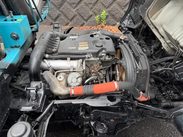 エルフトラック 　パッカー車★プレスパッカー車★Ｈ．２０年★２Ｔ★４．１立米★ＭＴ６★ＮＫＲ８５ＡＮ★１７７６２９ＫＭ★車検Ｒ７．８（33枚目）