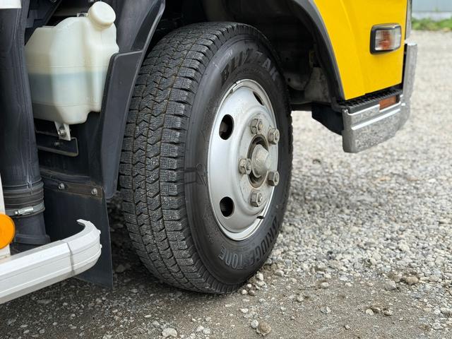 エルフトラック 　新明和パワーゲート（最大昇降１ｔ）付アルミバン　２ｔ　ＡＴ　Ｒ８．７まで車検あり　ＮＯｘ．ＰＭ適合車（47枚目）