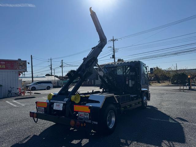 ヒノレンジャー 　新明和アームロール　３．５ｔ　ＭＴ６　ＥＴＣ　車検１年付　ＮＯｘ．ＰＭ適合車（10枚目）
