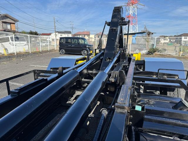 ヒノレンジャー 　新明和アームロール　３．５ｔ　ＭＴ６　ＥＴＣ　車検１年付　ＮＯｘ．ＰＭ適合車（22枚目）