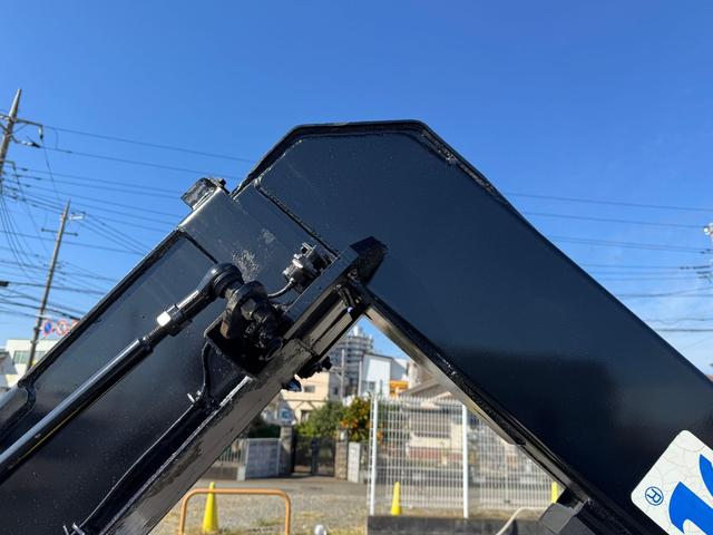 ヒノレンジャー 　新明和アームロール　３．５ｔ　ＭＴ６　ＥＴＣ　車検１年付　ＮＯｘ．ＰＭ適合車（26枚目）