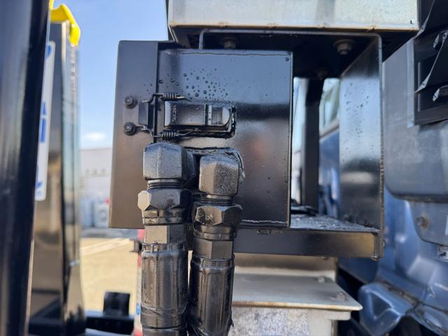 ヒノレンジャー 　新明和アームロール　３．５ｔ　ＭＴ６　ＥＴＣ　車検１年付　ＮＯｘ．ＰＭ適合車（31枚目）