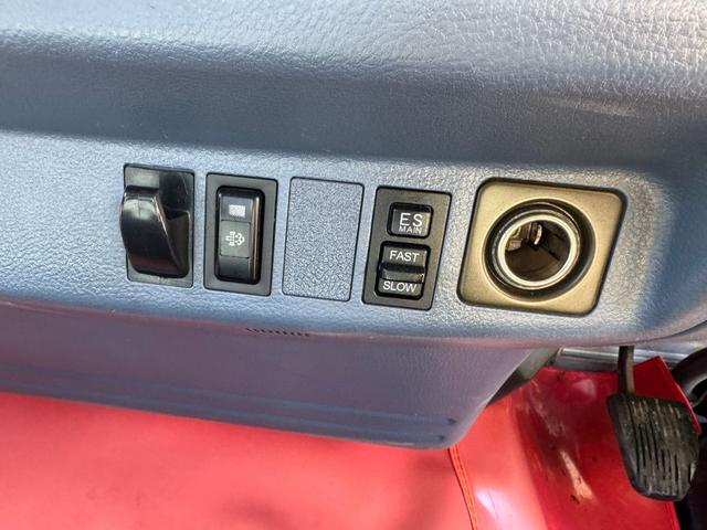 ヒノレンジャー 　新明和アームロール　３．５ｔ　ＭＴ６　ＥＴＣ　車検１年付　ＮＯｘ．ＰＭ適合車（49枚目）