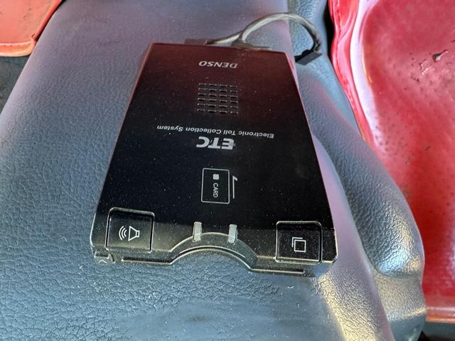 ヒノレンジャー 　新明和アームロール　３．５ｔ　ＭＴ６　ＥＴＣ　車検１年付　ＮＯｘ．ＰＭ適合車（52枚目）