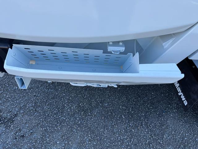 エルフトラック 　新明和プレス式パッカー車　６．７立米　３ｔ　ＭＴ６　バックカメラ　ドラレコ　ＥＴＣ　車検１年付　ＮＯｘ．ＰＭ適合車（56枚目）