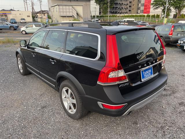 ＸＣ７０ Ｔ５　ＡＷＤクラシック　ＸＣ７０最終モデル／黒革／サンルーフ／２．５ターボ／セーフティー機能／ナビ・ＴＶ／ブラインドスポットモニター／クリアランスソナー／電動リアゲート（10枚目）