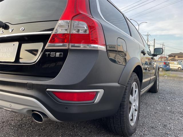 ＸＣ７０ Ｔ５　ＡＷＤクラシック　ＸＣ７０最終モデル／黒革／サンルーフ／２．５ターボ／セーフティー機能／ナビ・ＴＶ／ブラインドスポットモニター／クリアランスソナー／電動リアゲート（21枚目）