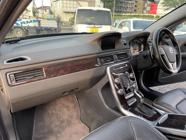 ＸＣ７０ Ｔ５　ＡＷＤクラシック　ＸＣ７０最終モデル／黒革／サンルーフ／２．５ターボ／セーフティー機能／ナビ・ＴＶ／ブラインドスポットモニター／クリアランスソナー／電動リアゲート（27枚目）