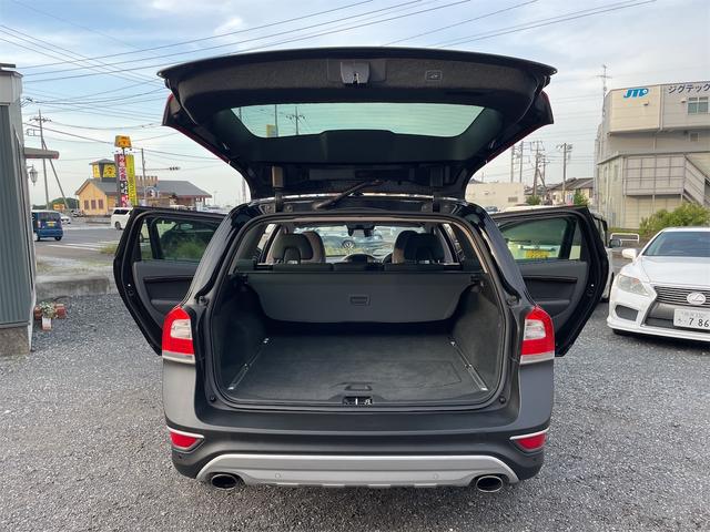 ＸＣ７０ Ｔ５　ＡＷＤクラシック　ＸＣ７０最終モデル／黒革／サンルーフ／２．５ターボ／セーフティー機能／ナビ・ＴＶ／ブラインドスポットモニター／クリアランスソナー／電動リアゲート（45枚目）