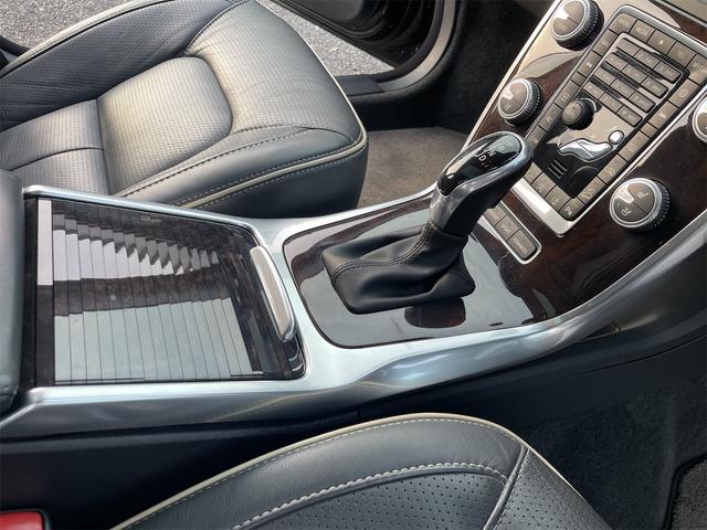 ＸＣ７０ Ｔ５　ＡＷＤクラシック　ＸＣ７０最終モデル／黒革／サンルーフ／２．５ターボ／セーフティー機能／ナビ・ＴＶ／ブラインドスポットモニター／クリアランスソナー／電動リアゲート（61枚目）