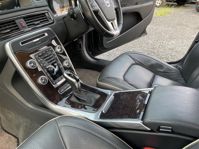 ＸＣ７０ Ｔ５　ＡＷＤクラシック　ＸＣ７０最終モデル／黒革／サンルーフ／２．５ターボ／セーフティー機能／ナビ・ＴＶ／ブラインドスポットモニター／クリアランスソナー／電動リアゲート（62枚目）