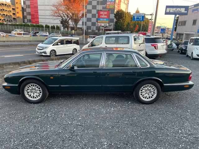 ＸＪ ＸＪ　エグゼクティブ３．２－Ｖ８　ＸＪ　エグゼクティブ３．２－Ｖ８（５名）レーシンググリーン／走行７万キロ台／車検９年５月まで／前後ブッシュ交換後納車（8枚目）