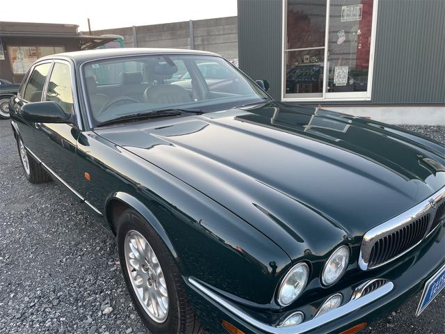 ＸＪ ＸＪ　エグゼクティブ３．２－Ｖ８　ＸＪ　エグゼクティブ３．２－Ｖ８（５名）レーシンググリーン／走行７万キロ台／車検９年５月まで／前後ブッシュ交換後納車（18枚目）