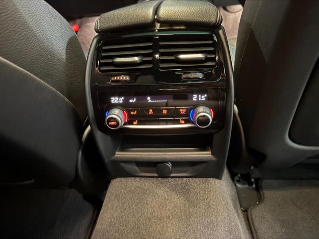 ５シリーズ ５３０ｉ　Ｍスポーツ　イノベーションＰ　　ＳＲ　レザー　ＨＵＤ　４ゾーン　ナビ　バックカメラ　ＥＴＣ（24枚目）