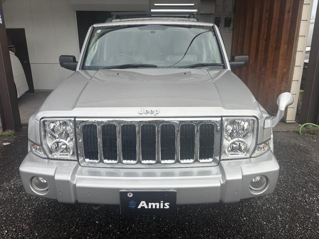 ジープ・コマンダー リミテッド5.7 HEMI 社外ナビ アルミ(6枚目)