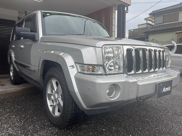 ジープ・コマンダー リミテッド5.7 HEMI 社外ナビ アルミ(9枚目)