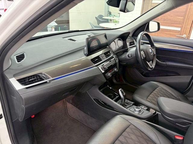 Ｘ１ ｘＤｒｉｖｅ　１８ｄ　ｘライン　Ｐバックドア　ＬＥＤヘットライト　アダクティブクルーズコントロール　インテリジェントＳ　Ｐシート　ＨＤＤナビゲーション　ＵＳＢ　エアコン　ルーフレール　４ＷＤ　ナビ　ターボ（15枚目）