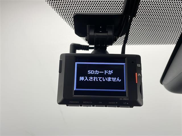 Ｚ　純正ディスプレイオーディオ　ナビ　ＥＴＣ　バックカメラ　ＬＥＤヘッドライト　ＢＳＭ　ＰＣＳ　ＬＴＡ　ＲＳＡ　ＰＫＳＢ　ＲＣＴＡ　先行車発進告知　オートマチックハイビーム　純正アルミホイール(5枚目)