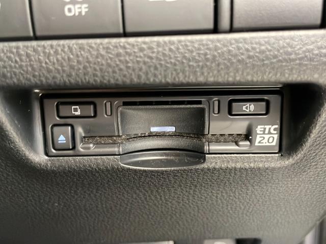 ハリアーハイブリッド Ｚ　☆４ＷＤ☆調光パノラマルーフ☆寒冷地仕様☆純正ナビ（フルセグ／Ｂｌｕｅｔｏｏｔｈ／ＵＳＢ／ＡＭ／ＦＭ）☆全方位モニター☆ＪＢＬサウンド☆衝突軽減ブレーキ☆車線逸脱防止☆レーダークルーズコントロール（11枚目）