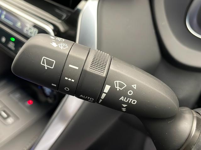 ハリアーハイブリッド Ｚ　☆４ＷＤ☆調光パノラマルーフ☆寒冷地仕様☆純正ナビ（フルセグ／Ｂｌｕｅｔｏｏｔｈ／ＵＳＢ／ＡＭ／ＦＭ）☆全方位モニター☆ＪＢＬサウンド☆衝突軽減ブレーキ☆車線逸脱防止☆レーダークルーズコントロール（21枚目）