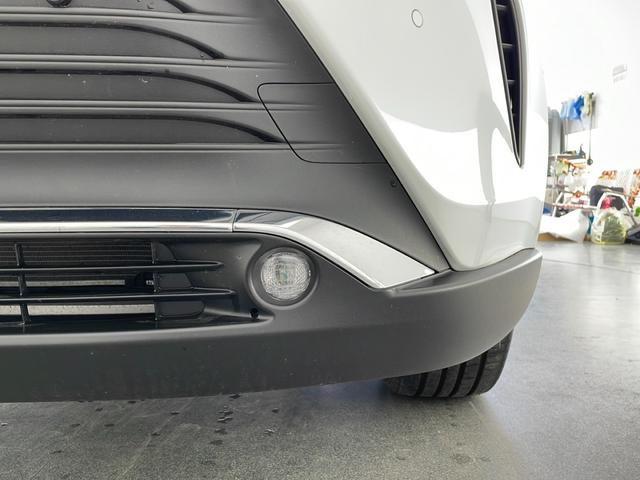 ハリアーハイブリッド Ｚ　☆４ＷＤ☆調光パノラマルーフ☆寒冷地仕様☆純正ナビ（フルセグ／Ｂｌｕｅｔｏｏｔｈ／ＵＳＢ／ＡＭ／ＦＭ）☆全方位モニター☆ＪＢＬサウンド☆衝突軽減ブレーキ☆車線逸脱防止☆レーダークルーズコントロール（48枚目）