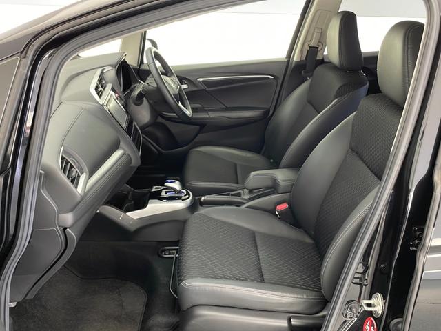 フィットハイブリッド Ｌパッケージ　☆純正ナビ　ＶＸＭ－１５５ＶＳｉ（ワンセグ／Ｂｌｕｅｔｏｏｔｈ／ＣＤ／ＤＶＤ）☆バックカメラ☆ＥＴＣ☆前後ドラレコ☆ハーフレザーシート☆ＬＥＤヘッドライト☆クルーズコントロール☆オートライト（32枚目）