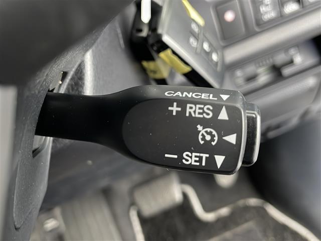ヴォクシー ＺＳ　煌ＩＩ　ワンオーナー　４ＷＤ　Ｔｏｙｏｔａ　Ｓａｆｅｔｙ　Ｓｅｎｓｅ　プリクラッシュセーフティ　純正１０インチナビ　フルセグテレビ　ＤＶＤ　Ｂｌｕｅｔｏｏｔｈ　両側パワースライド　ウィンドシールドデアイサー（19枚目）