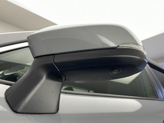 カローラクロス ハイブリッド　Ｚ　純正９型ナビ　パノラマルーフ　全周囲カメラ　アダプティブクルーズコントロール　レーンキープアシスト　衝突被害軽減ブレーキ　シートヒーター　パワーバックドア　ドライブレコーダー　ＥＴＣ２．０　禁煙車（6枚目）