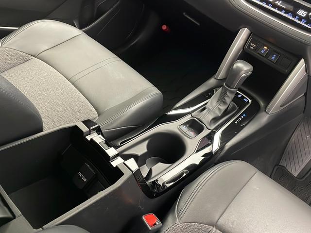 カローラクロス ハイブリッド　Ｚ　純正９型ナビ　パノラマルーフ　全周囲カメラ　アダプティブクルーズコントロール　レーンキープアシスト　衝突被害軽減ブレーキ　シートヒーター　パワーバックドア　ドライブレコーダー　ＥＴＣ２．０　禁煙車（28枚目）