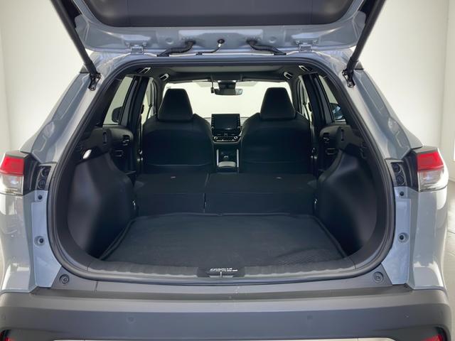 カローラクロス ハイブリッド　Ｚ　純正９型ナビ　パノラマルーフ　全周囲カメラ　アダプティブクルーズコントロール　レーンキープアシスト　衝突被害軽減ブレーキ　シートヒーター　パワーバックドア　ドライブレコーダー　ＥＴＣ２．０　禁煙車（39枚目）
