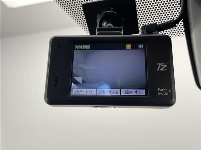 エスクァイア Ｇｉ　純正ＳＤナビ　バックカメラ　ドラレコ　ＥＴＣ　両側パワスラ　社外ＴＲＤ１７インチＡＷ　社外フロアマット　ドアバイザー　ステアリングスイッチ　クルーズコントロール　シートヒーター　ＬＥＤヘッドライト（9枚目）