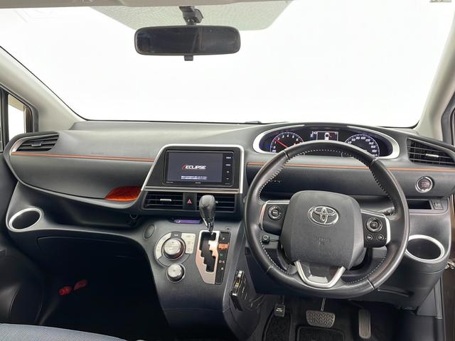 シエンタ Ｇ　☆４ＷＤ☆ワンオーナー☆社外ナビ　ＡＶＮ－Ｒ７Ｗ（フルセグ／Ｂｌｕｅｔｏｏｔｈ／ＣＤ）☆バックカメラ☆ＥＴＣ☆両側電動スライドドア☆純正鉄チンサマータイヤ４本積み込み☆ドアバイザー（2枚目）