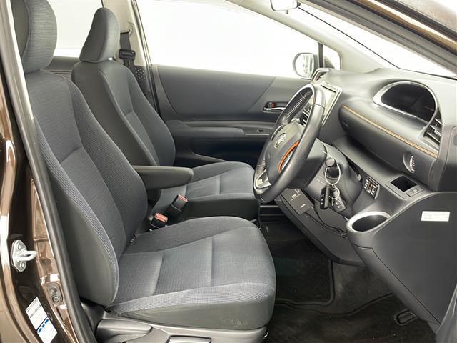 シエンタ Ｇ　☆４ＷＤ☆ワンオーナー☆社外ナビ　ＡＶＮ－Ｒ７Ｗ（フルセグ／Ｂｌｕｅｔｏｏｔｈ／ＣＤ）☆バックカメラ☆ＥＴＣ☆両側電動スライドドア☆純正鉄チンサマータイヤ４本積み込み☆ドアバイザー（28枚目）