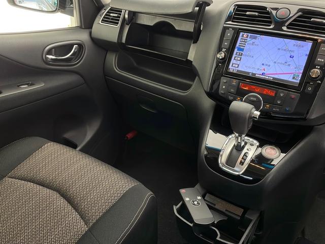 セレナ  純正SDナビ SD FM AM TV CD DVD Bluetooth Wエアバッグ 衝突軽減ブレーキ ABS 横滑り防止装置 前後コーナーセンサー アラウンドビューモニター プッシュスタート ETC(27枚目)