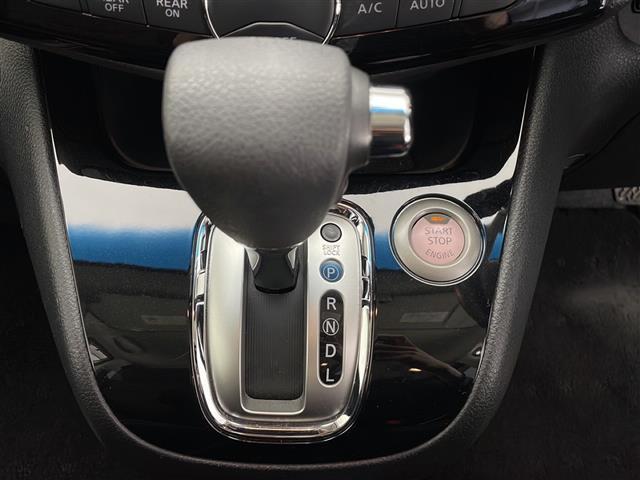 セレナ  純正SDナビ SD FM AM TV CD DVD Bluetooth Wエアバッグ 衝突軽減ブレーキ ABS 横滑り防止装置 前後コーナーセンサー アラウンドビューモニター プッシュスタート ETC(31枚目)