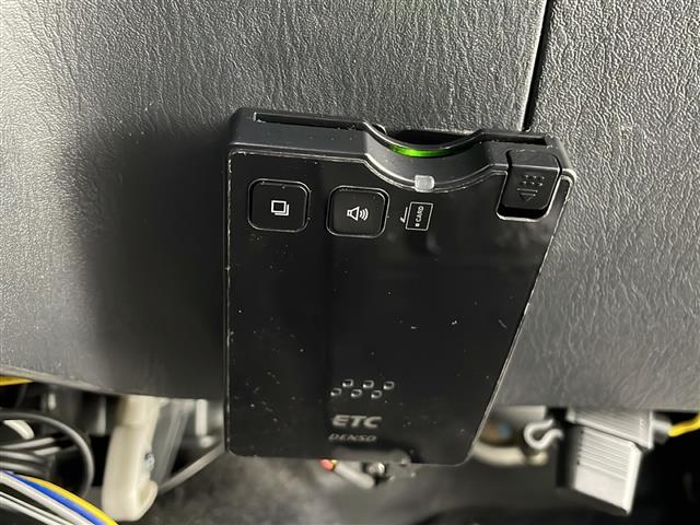 ジムニー XC 社外オーディオ フロントドライブレコーダー ETC パートタイム4WD 冬タイヤAW積み込み 社外AW 社外ウーハー 社外フロアマット 保証書 取扱説明書(5枚目)