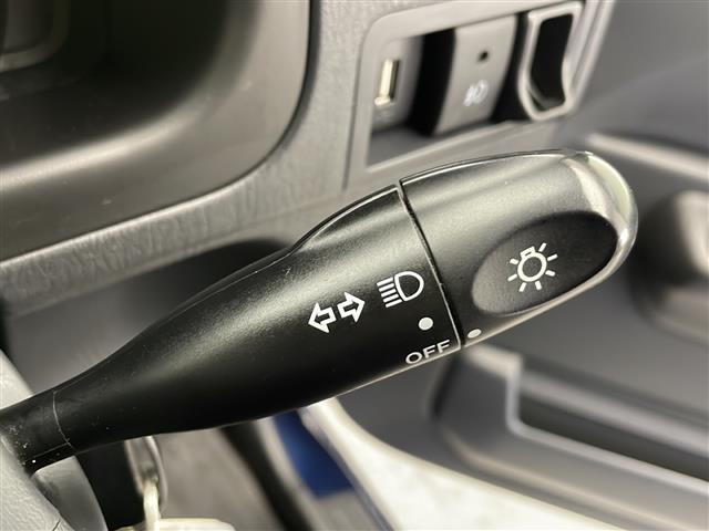 ジムニー XC 社外オーディオ フロントドライブレコーダー ETC パートタイム4WD 冬タイヤAW積み込み 社外AW 社外ウーハー 社外フロアマット 保証書 取扱説明書(9枚目)
