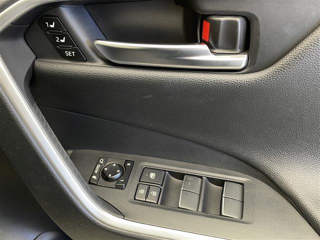 RAV4 G Zパッケージ モデリスタエアロ 純正メモリーナビ トヨタセーフティセンス 追従機能付きクルコン 電動リアゲート D席メモリ機能付きパワーシート 合皮シート D+N席シートヒーター ドラレコ ヒッチメンバー ETC(26枚目)