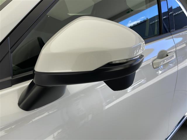 ヴェゼル e:HEV Z ワンオーナー HONDA SENSING W+サイドエアバッグ カーテンエアバッグ プッシュスタート アイドリングストップ 追従機能付きクルコン USB入力端子 電子パーキングブレーキ 純正アルミ(3枚目)