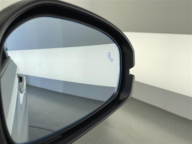 ヴェゼル e:HEV Z ワンオーナー HONDA SENSING W+サイドエアバッグ カーテンエアバッグ プッシュスタート アイドリングストップ 追従機能付きクルコン USB入力端子 電子パーキングブレーキ 純正アルミ(4枚目)