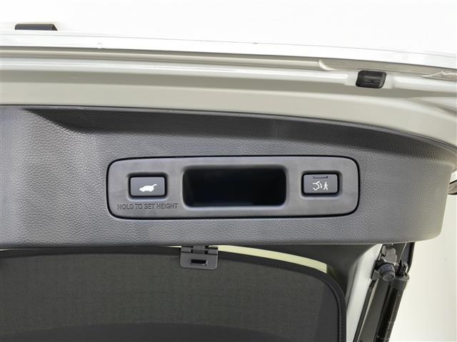 ヴェゼル e:HEV Z ワンオーナー HONDA SENSING W+サイドエアバッグ カーテンエアバッグ プッシュスタート アイドリングストップ 追従機能付きクルコン USB入力端子 電子パーキングブレーキ 純正アルミ(5枚目)