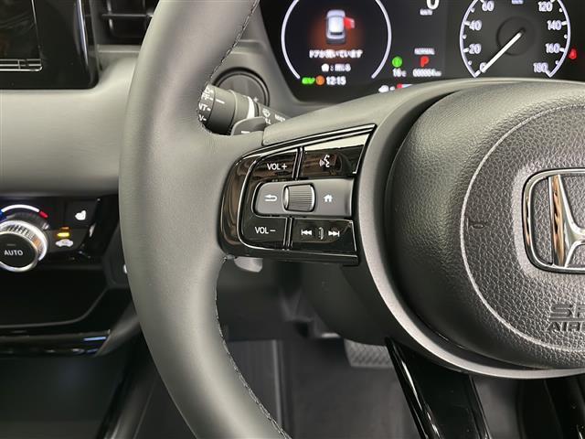 ヴェゼル e:HEV Z ワンオーナー HONDA SENSING W+サイドエアバッグ カーテンエアバッグ プッシュスタート アイドリングストップ 追従機能付きクルコン USB入力端子 電子パーキングブレーキ 純正アルミ(11枚目)