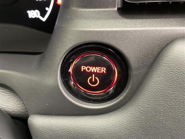 ヴェゼル e:HEV Z ワンオーナー HONDA SENSING W+サイドエアバッグ カーテンエアバッグ プッシュスタート アイドリングストップ 追従機能付きクルコン USB入力端子 電子パーキングブレーキ 純正アルミ(15枚目)