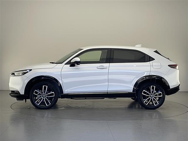 ヴェゼル e:HEV Z ワンオーナー HONDA SENSING W+サイドエアバッグ カーテンエアバッグ プッシュスタート アイドリングストップ 追従機能付きクルコン USB入力端子 電子パーキングブレーキ 純正アルミ(35枚目)