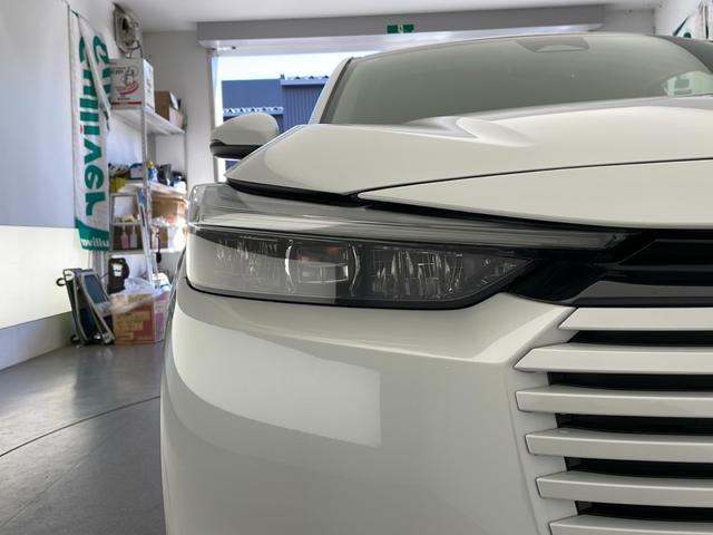 ヴェゼル e:HEV Z ワンオーナー HONDA SENSING W+サイドエアバッグ カーテンエアバッグ プッシュスタート アイドリングストップ 追従機能付きクルコン USB入力端子 電子パーキングブレーキ 純正アルミ(40枚目)