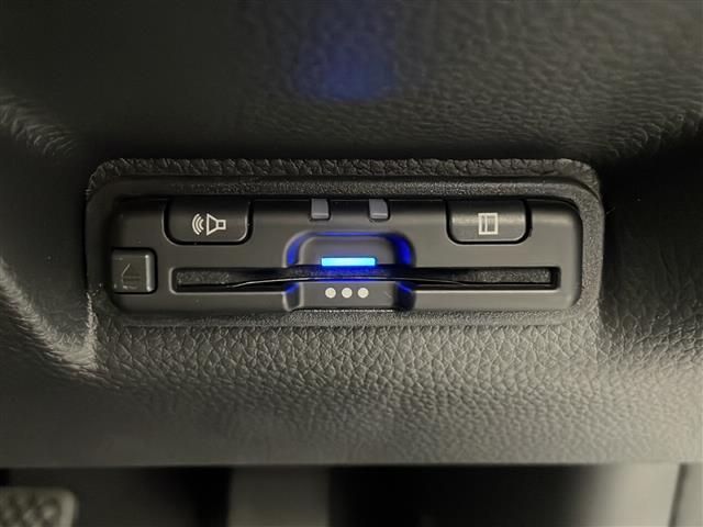 ステップワゴン エアー EX 4WD 純正メモリナビ フルセグTV 全周囲カメラ 寒冷地仕様 クルーズコントロール(追従あり) レーンキープ 衝突被害軽減システム クリアランスソナー 両側パワースライドドア オットマン(11枚目)