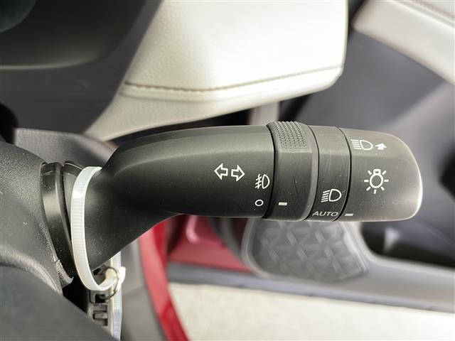 RAV4 G ☆4WD☆モデリスタフルエアロ☆ホワイトレザー☆純正ディスレイオーディオ(Bluetooth/AppleCarPlay/AndoroidAuto)☆全方位モニター☆衝突軽減ブレーキ☆車線逸脱防止(16枚目)